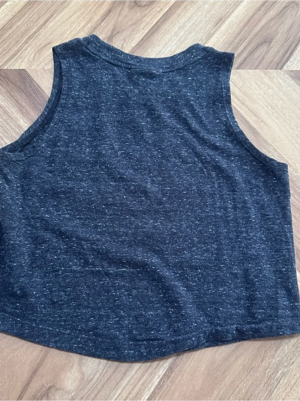 Nike heather gray crop tank top women’s medium